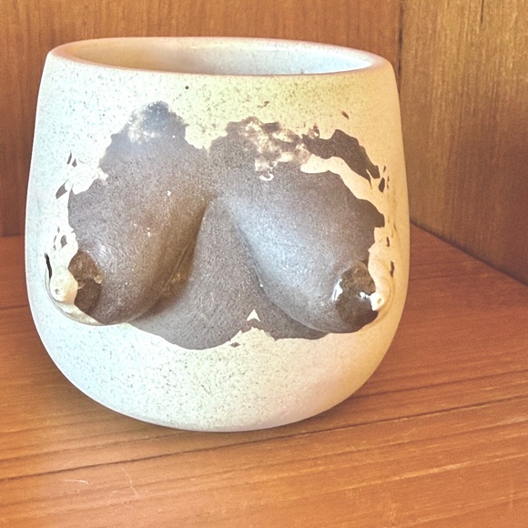 Rose Grown Goddessware Vitiligo Boob Vessel (Retired) - Picture 1 of 4